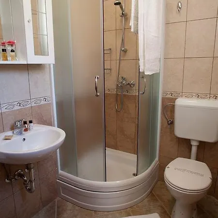 Bella Vista Hotell 4*